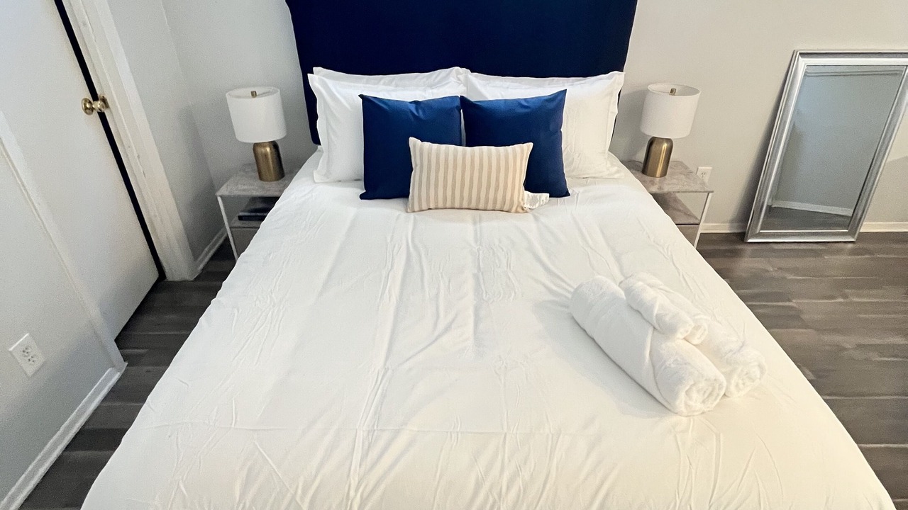 Photo of Bedroom in Turtle Creek