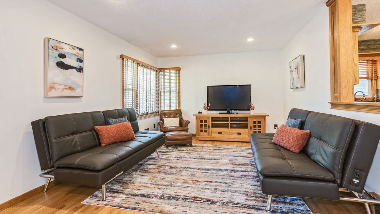 Photo of Livingroom in St. Anthony