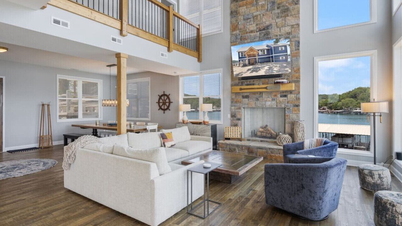 Photo of Livingroom in Gravois Mills