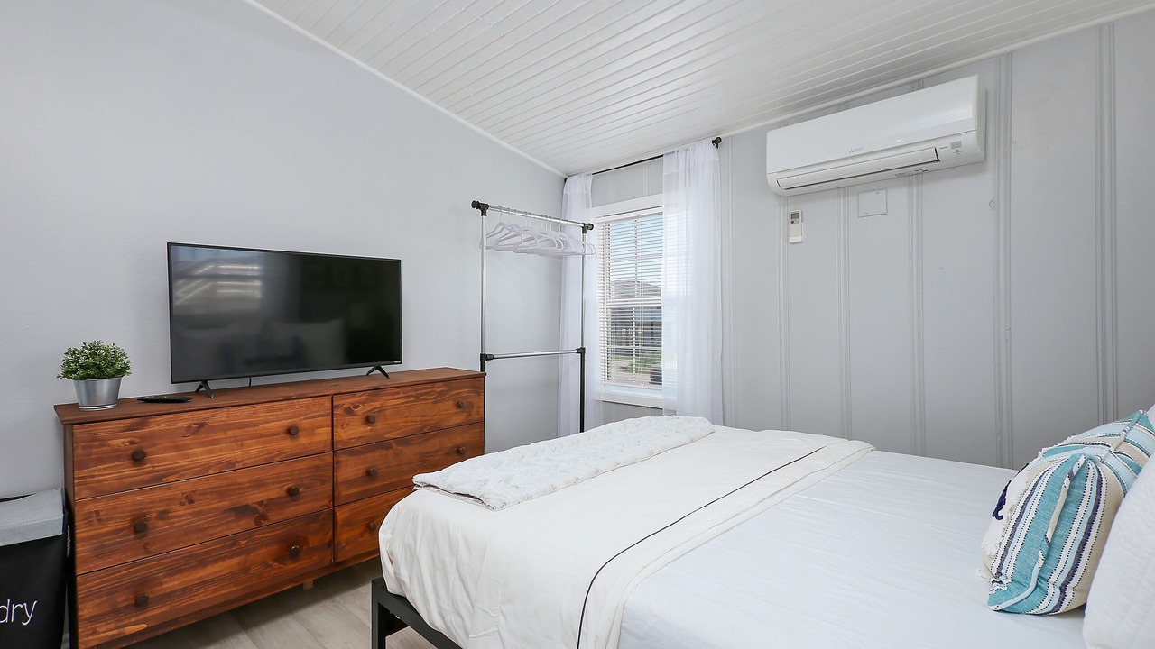 Photo of Bedroom in Surfside Beach