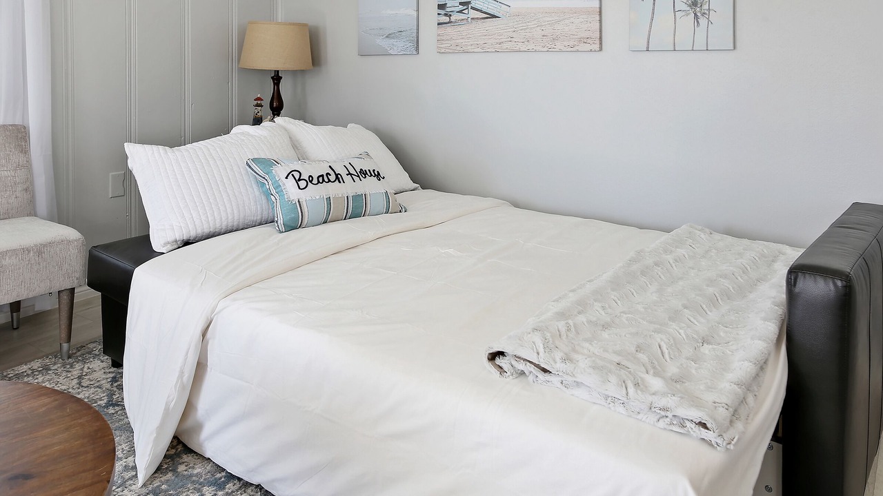 Photo of Bedroom in Surfside Beach