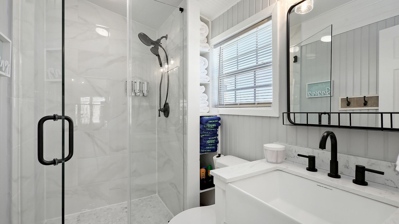 Photo of Bathroom in Surfside Beach
