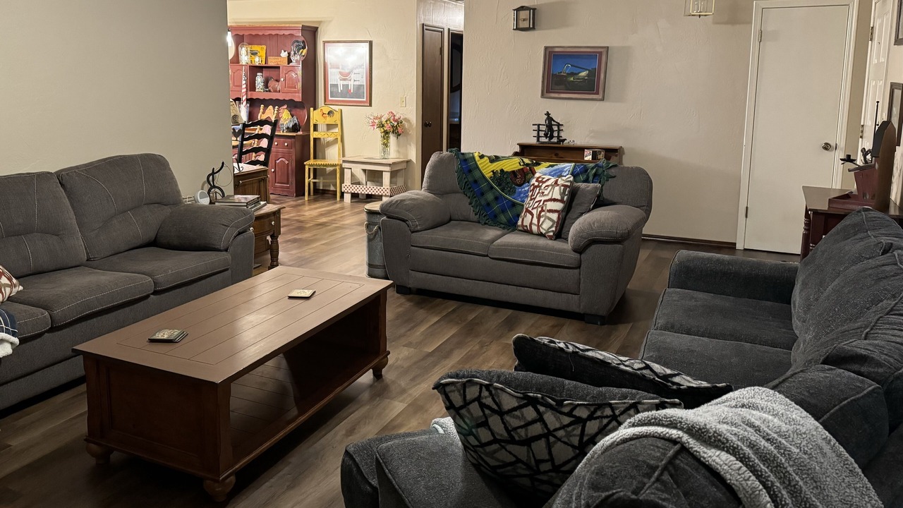 Photo of Livingroom in Ponca City