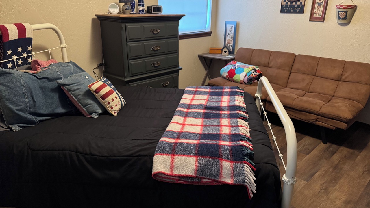 Photo of Bedroom in Ponca City