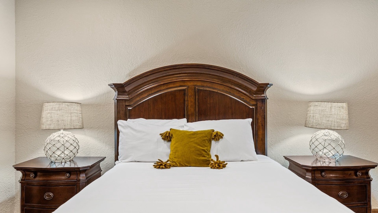 Photo of Bedroom in Lakeway