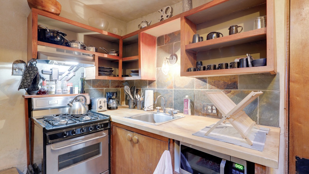 Photo of Kitchen in Northeast Santa Fe