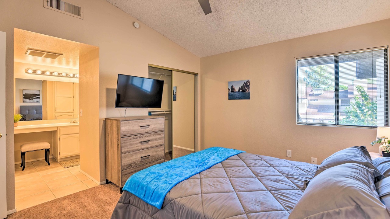 Photo of Bedroom in Breckenridge Townhomes