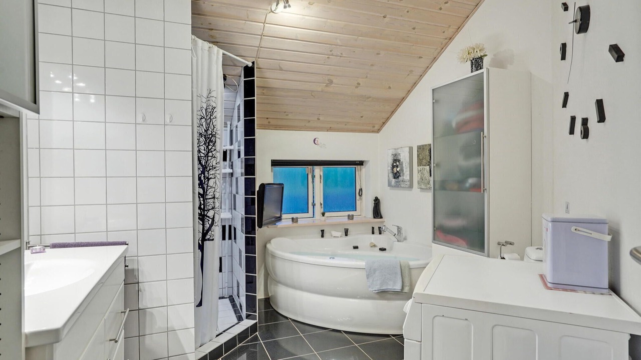 Photo of Bathroom in Ørsted