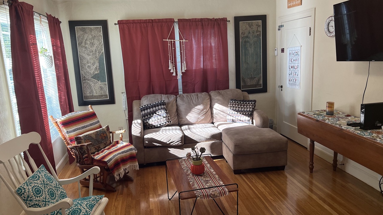Photo of Livingroom in Salinas
