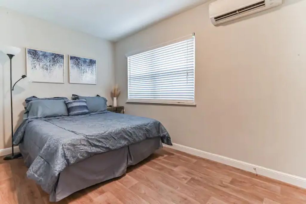 Photo of Bedroom in Palm Beach Shores