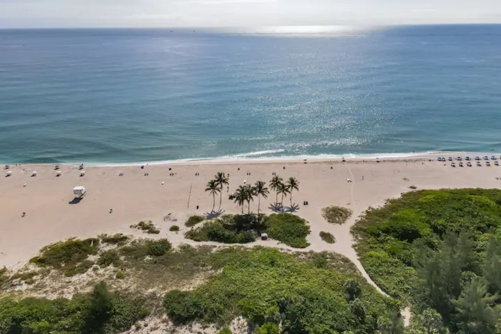 Photo of Others in Palm Beach Shores