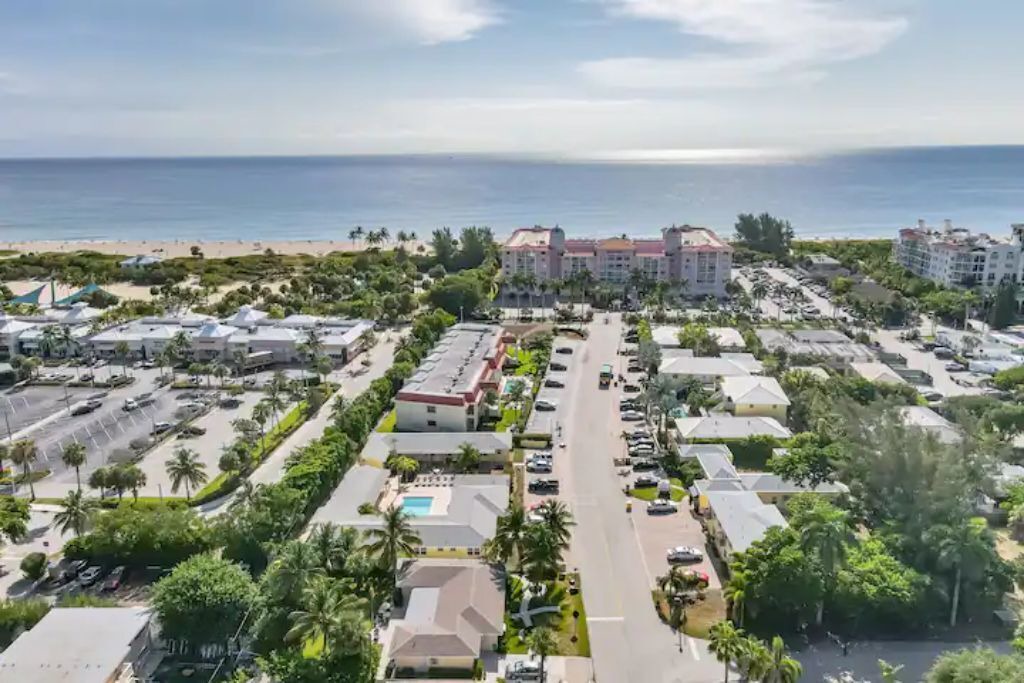 Photo of Outdoor in Palm Beach Shores
