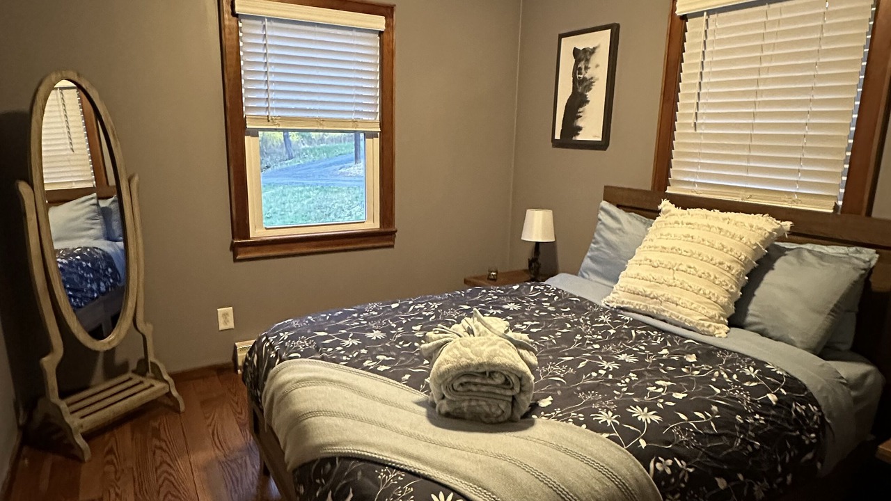 Photo of Bedroom in Narrowsburg
