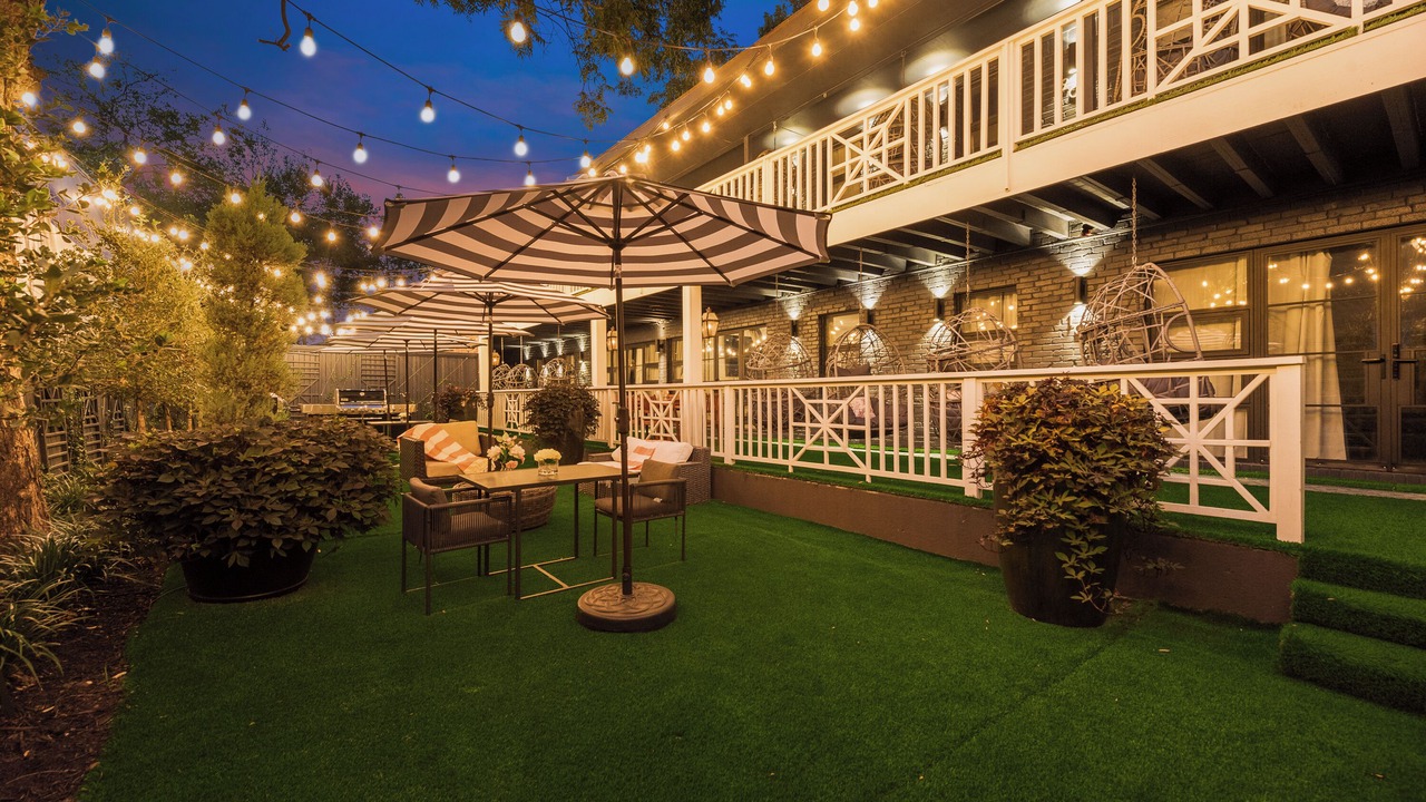 Photo of Outdoor in Peak's Suburban Addition