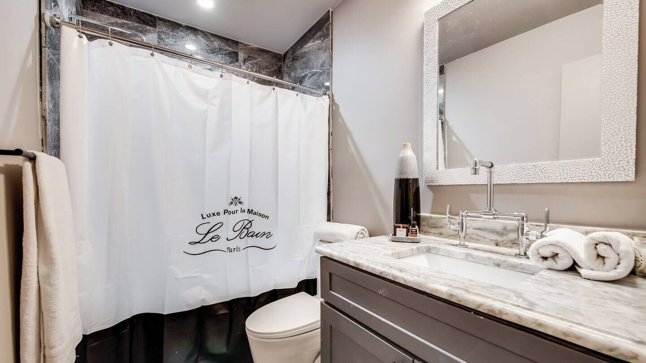 Photo of Bathroom in Peak's Suburban Addition