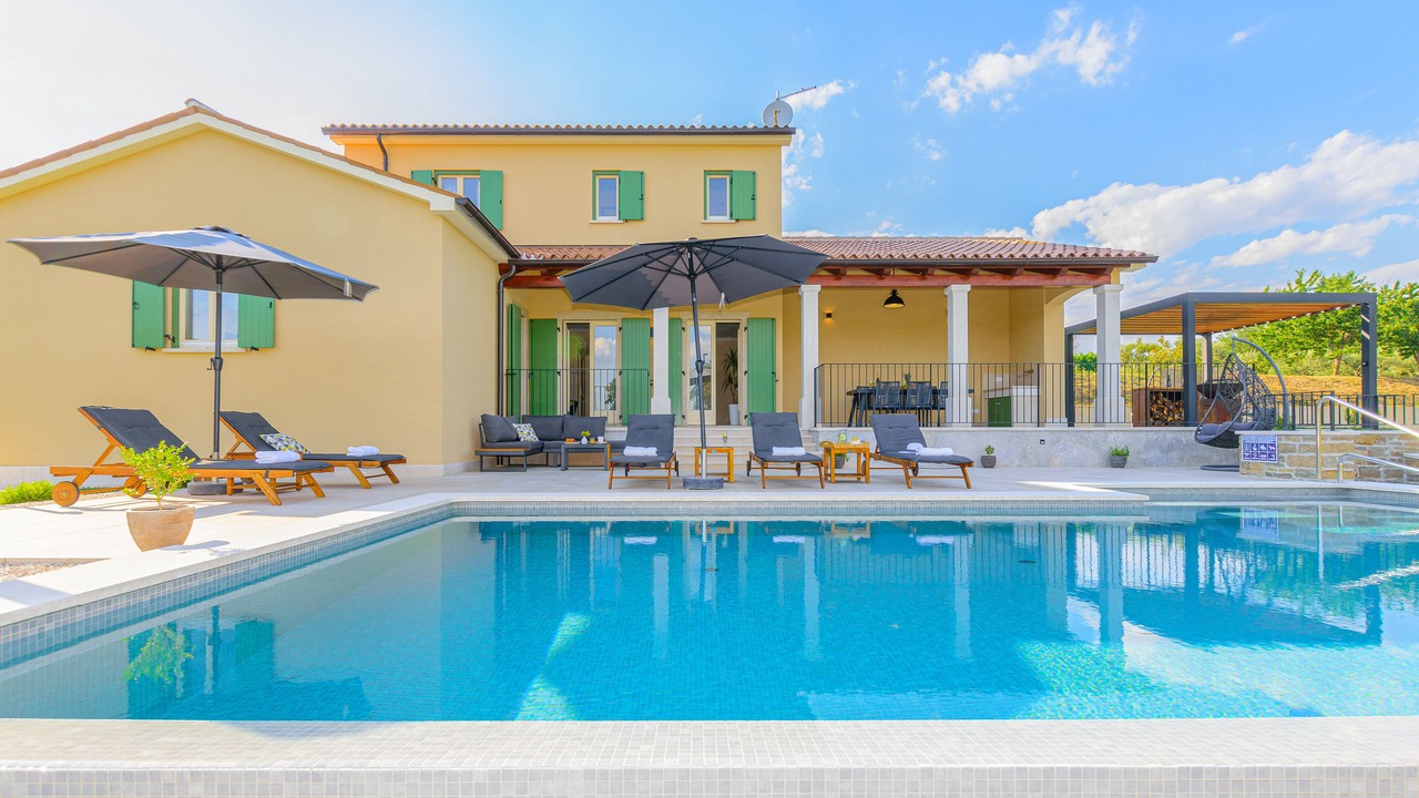 Photo of Outdoor in Skropeti