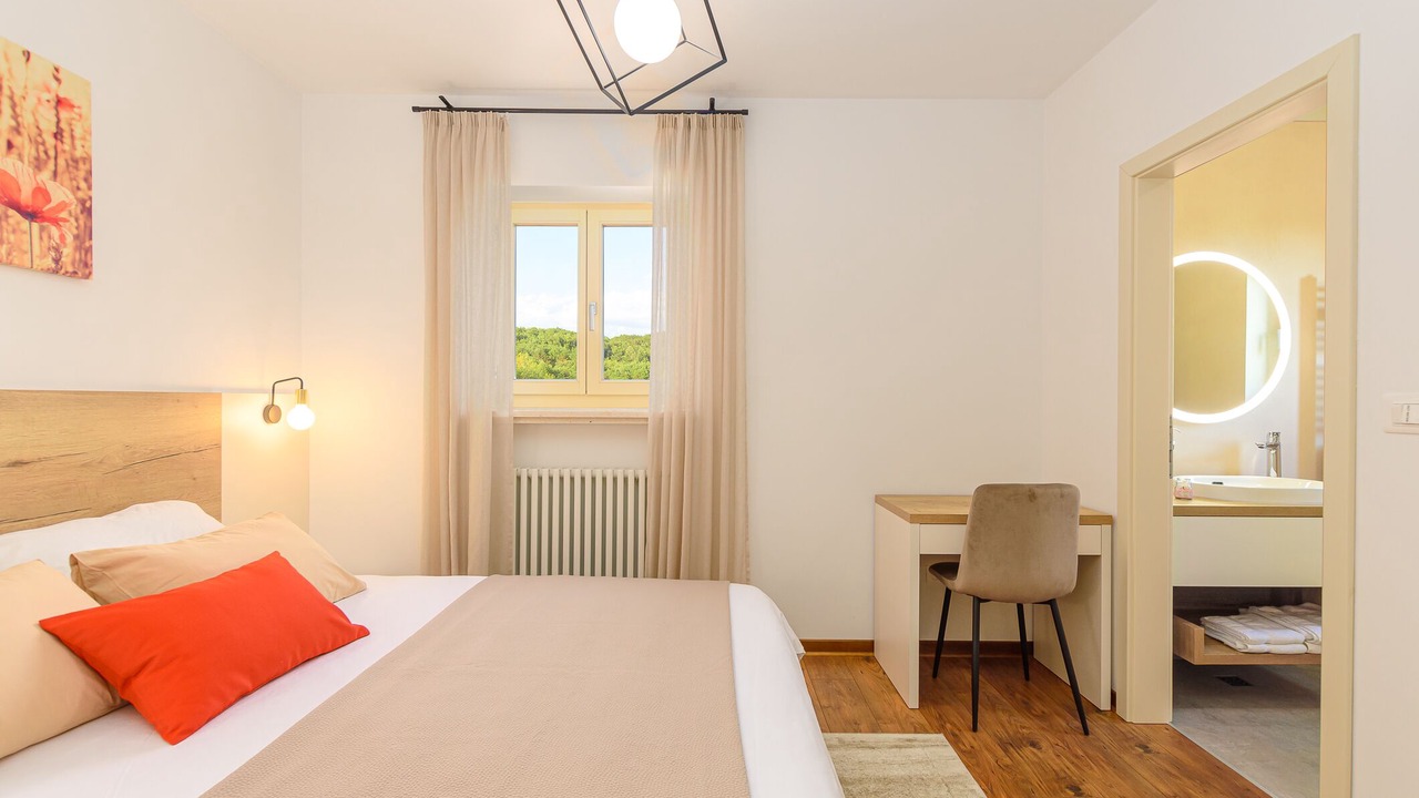 Photo of Bedroom in Skropeti