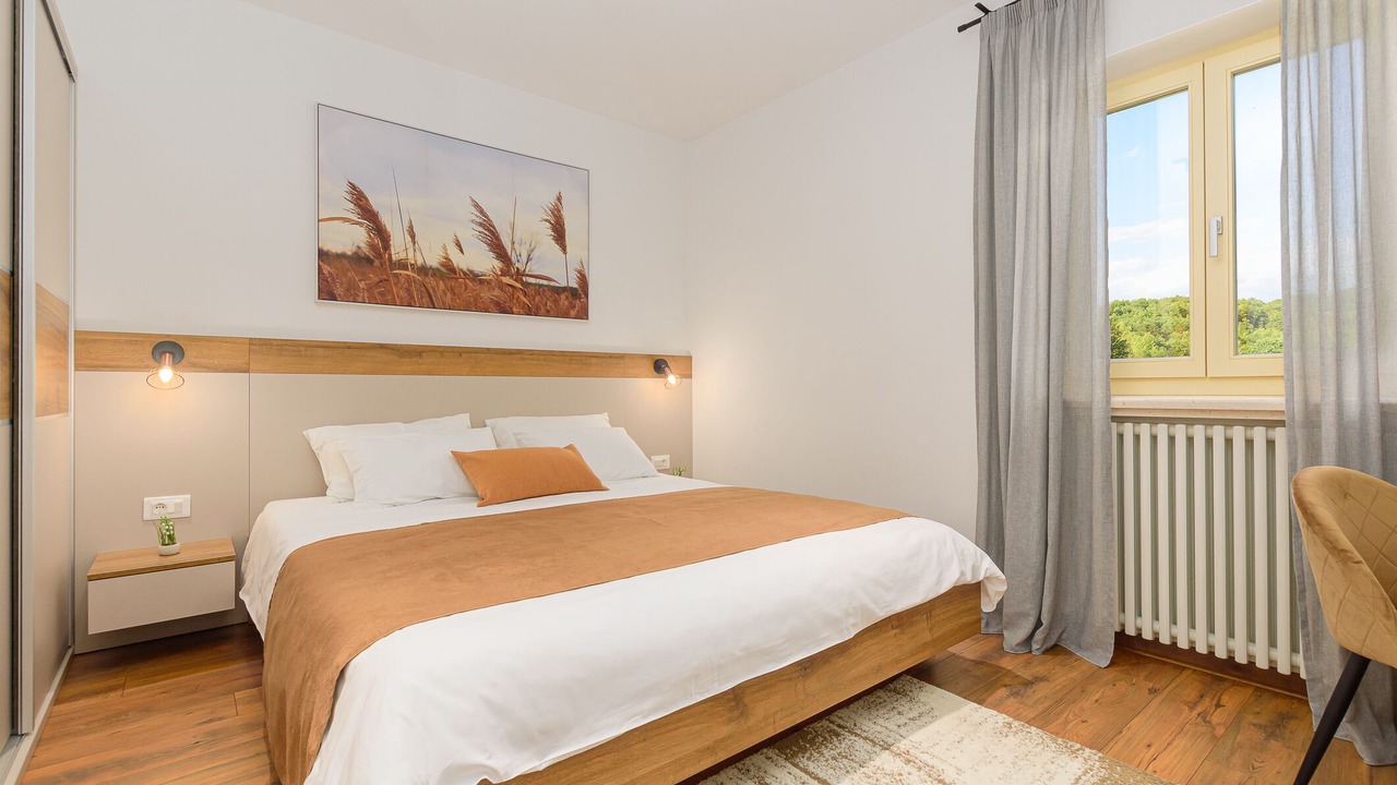 Photo of Bedroom in Skropeti