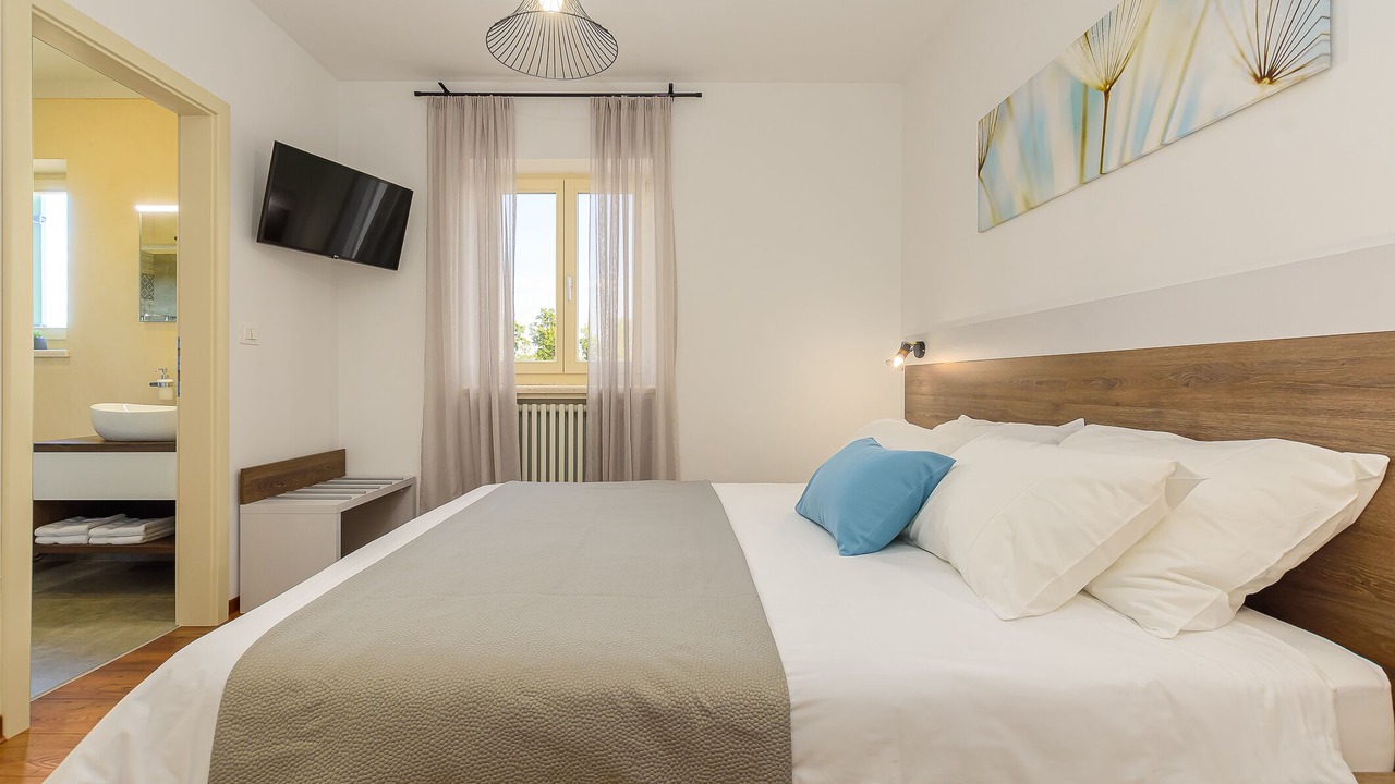 Photo of Bedroom in Skropeti