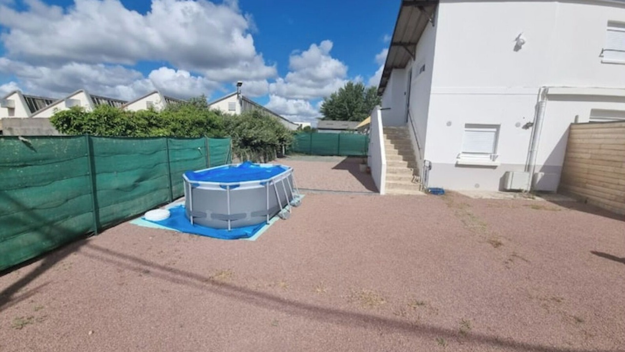 Photo of Outdoor in Veigne