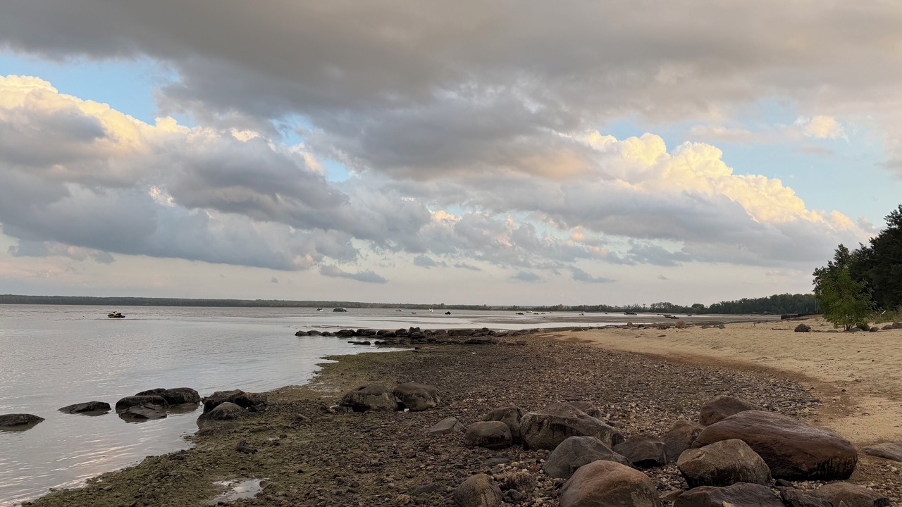 Photo of Others in Victoria Beach