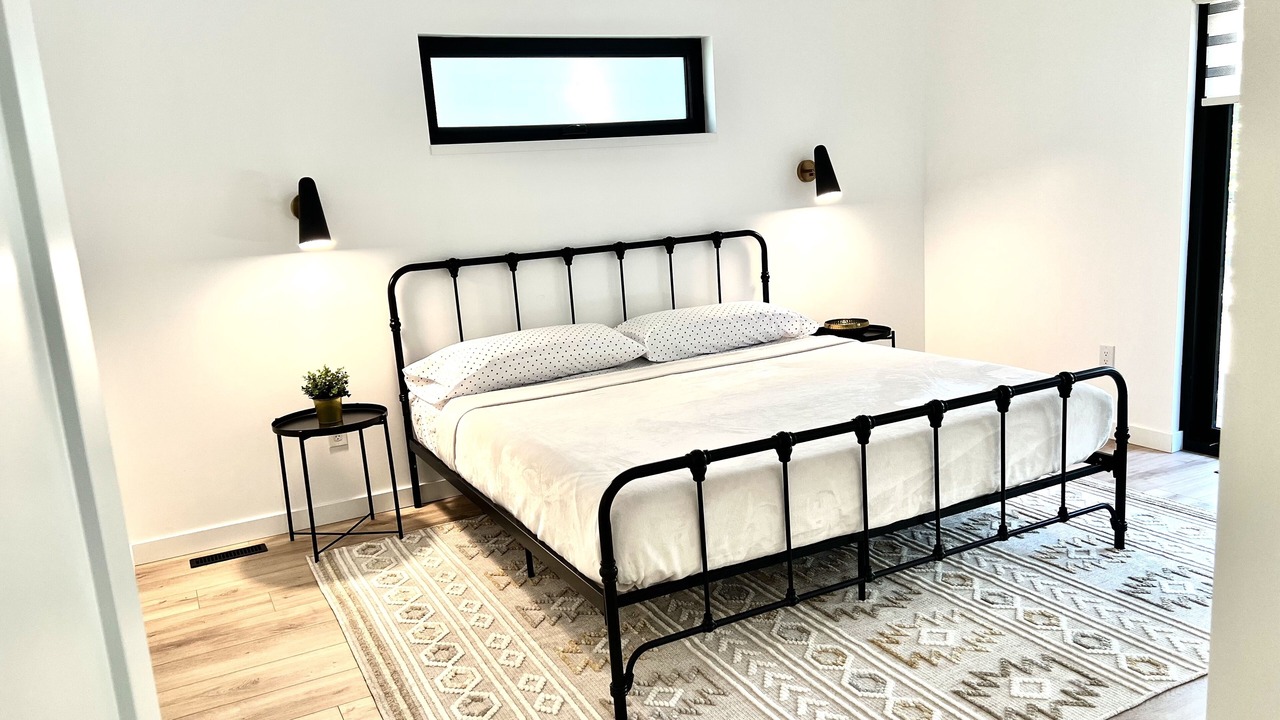 Photo of Bedroom in Victoria Beach