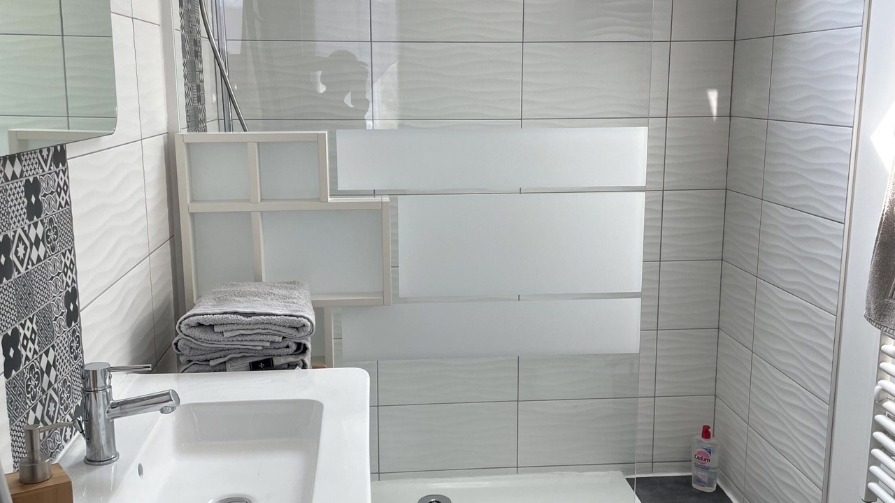 Photo of Bathroom in Dieppe