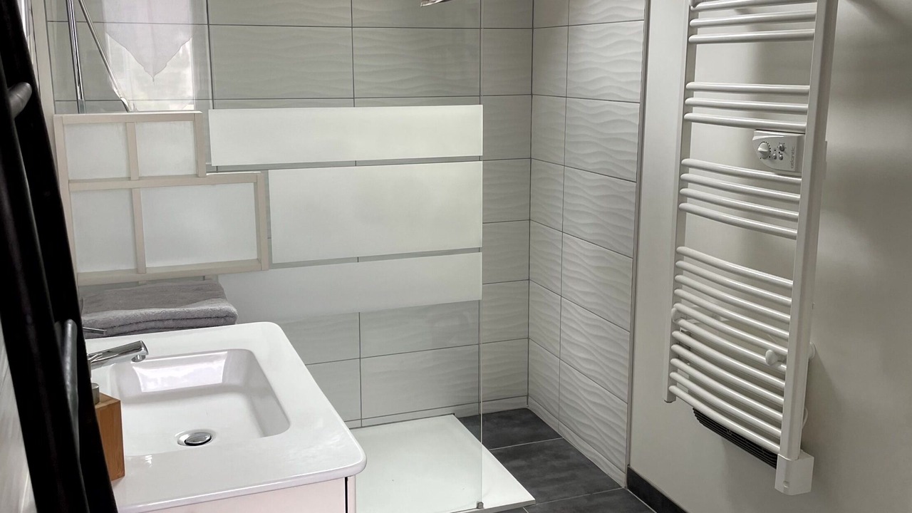 Photo of Bathroom in Dieppe