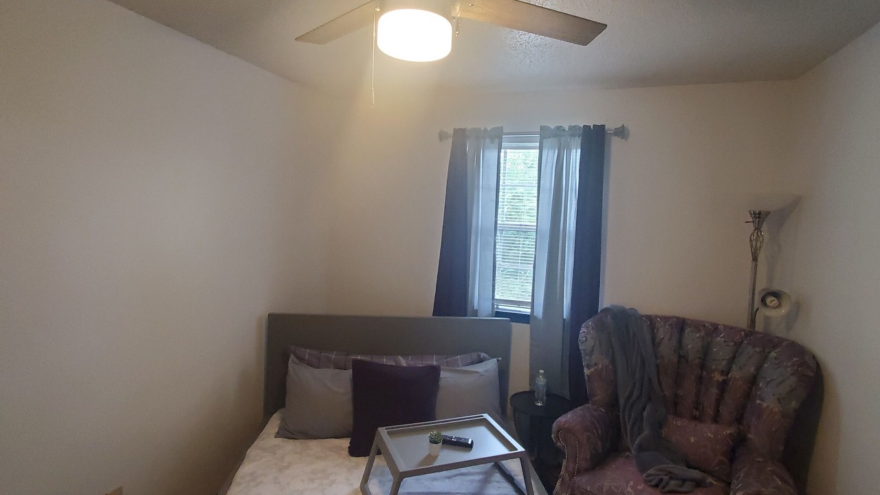 Photo of Bedroom in Destrehan