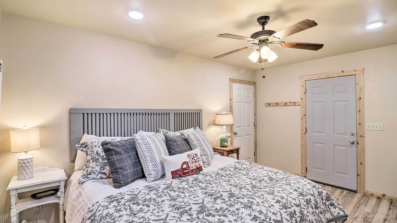 Photo of Bedroom in Higden