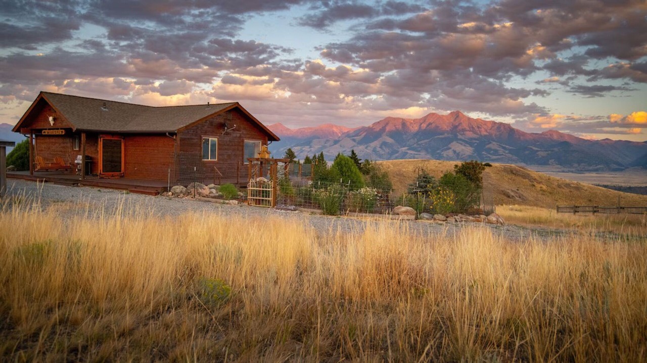 Photo of Outdoor in Emigrant