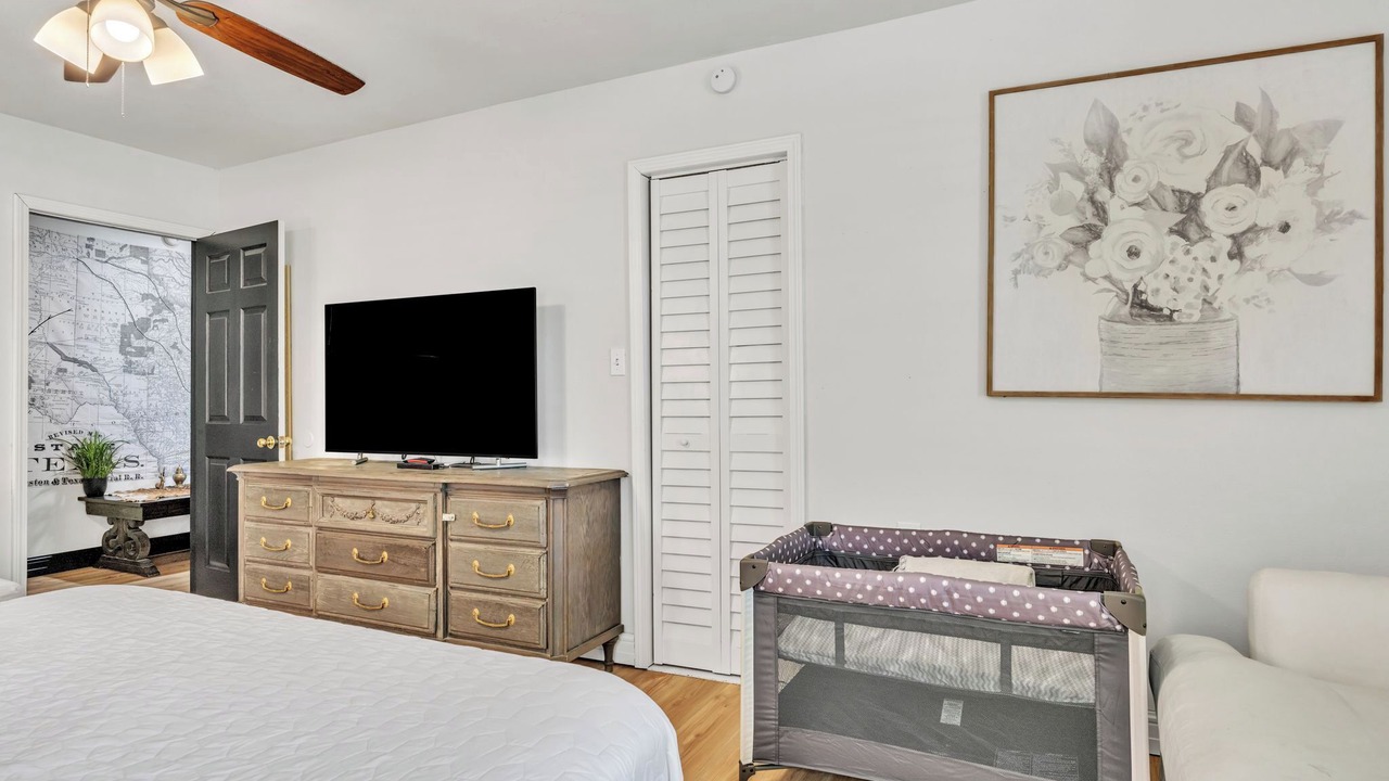 Photo of Bedroom in McQueeney