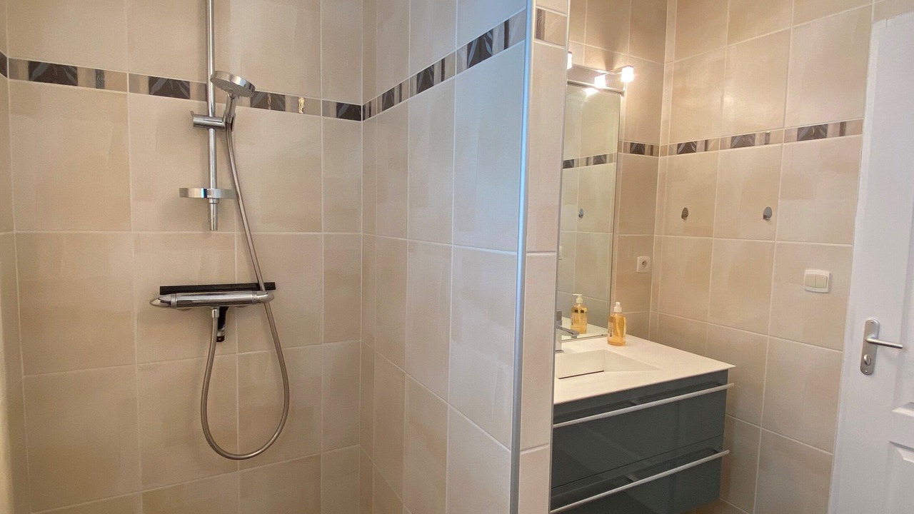 Photo of Bathroom in Port-des-Barques