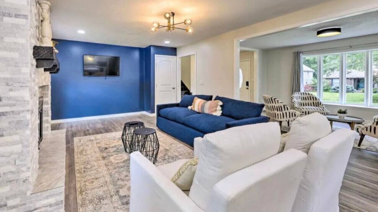 Photo of Livingroom in Nall Hills