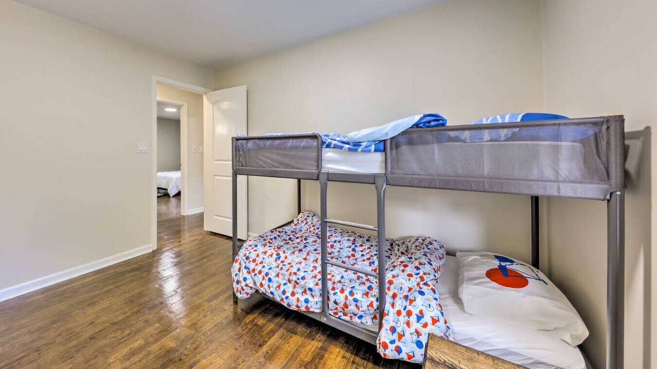 Photo of Bedroom in Nall Hills
