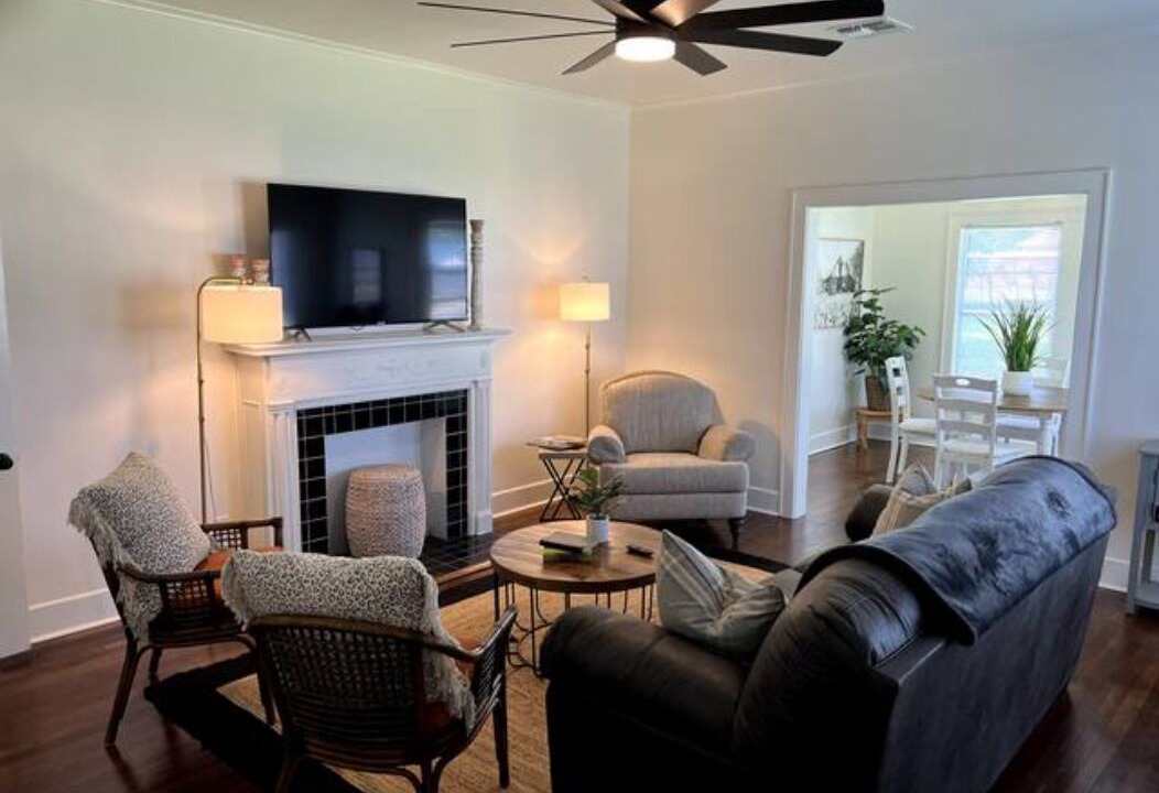 Photo of Livingroom in Benton