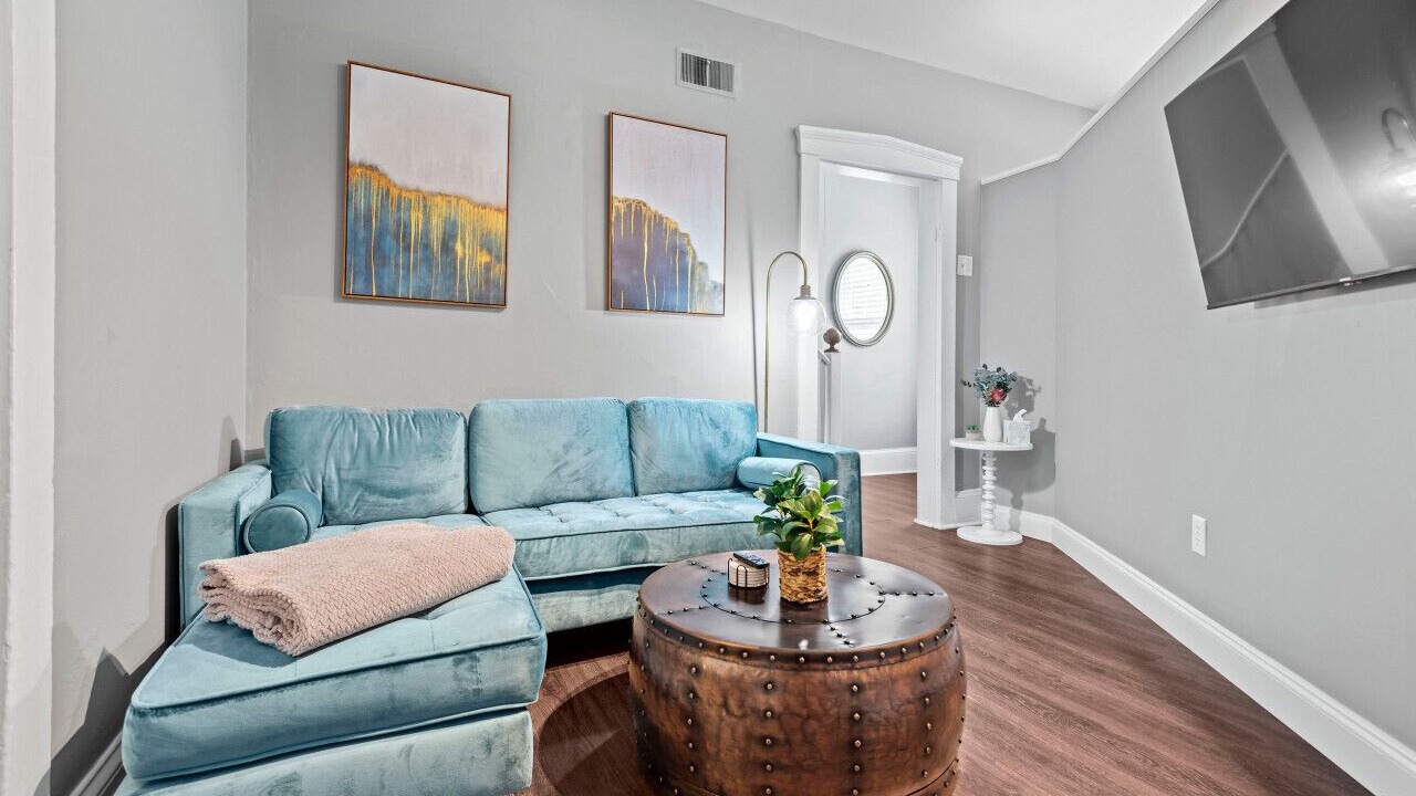 Photo of Livingroom in St. Charles