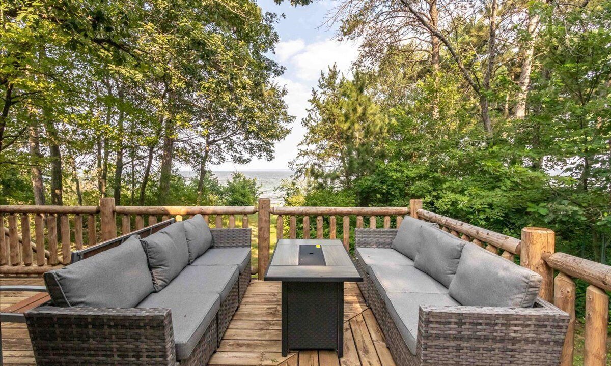 Photo of Patio Balcony in Big Bay