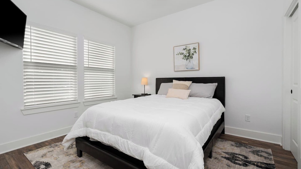 Photo of Bedroom in Northside