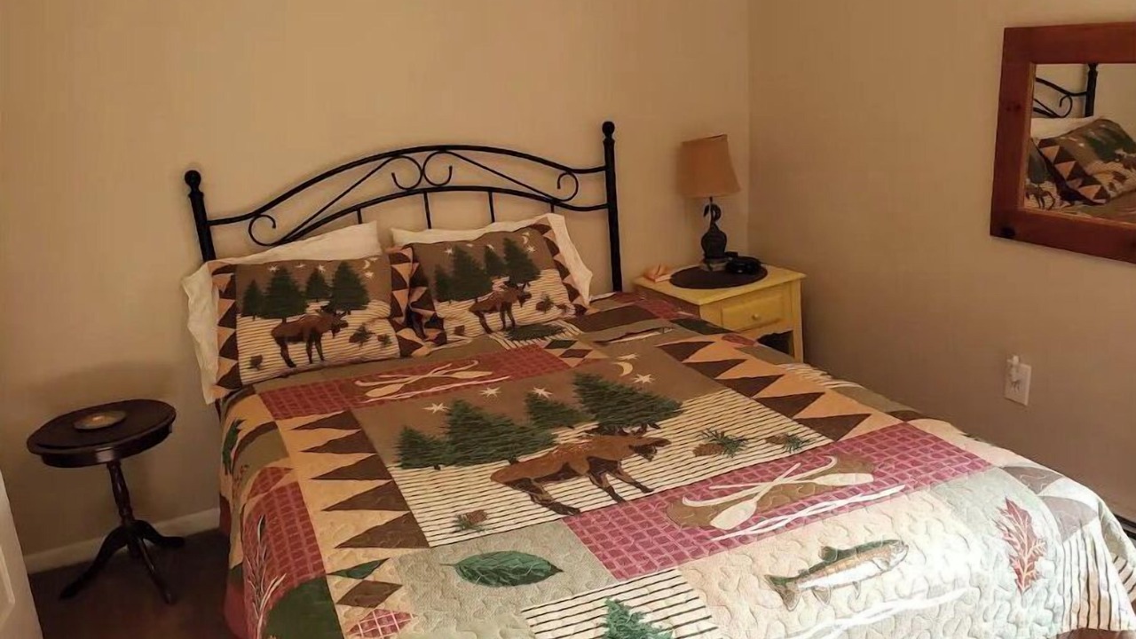 Photo of Bedroom in Shinglehouse