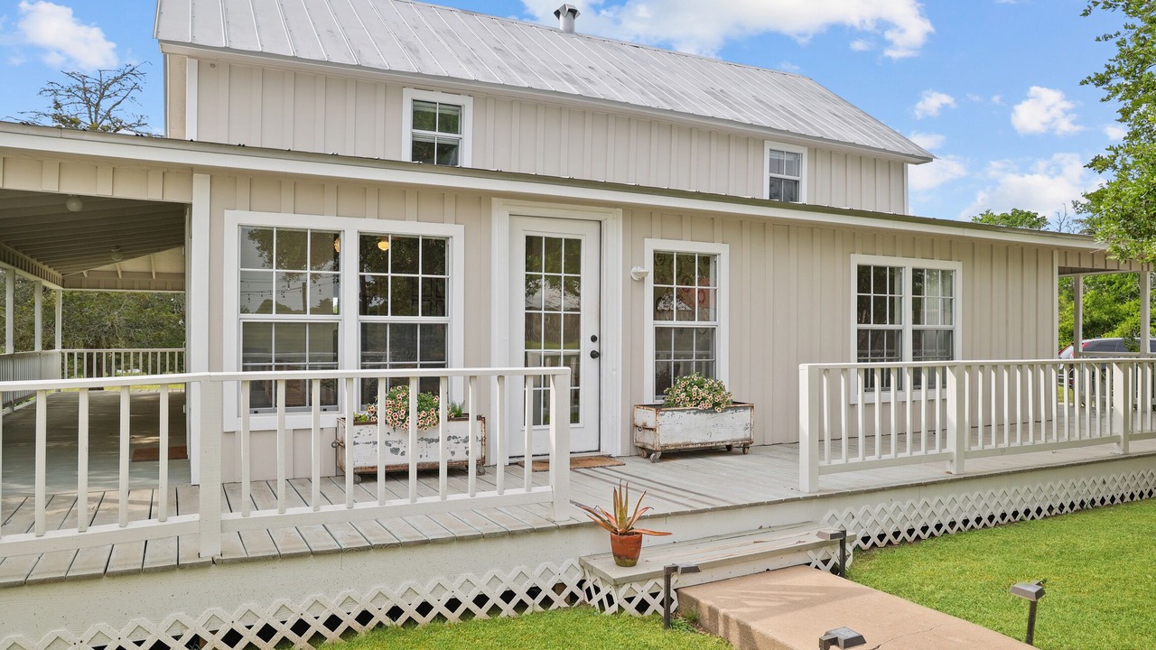 Photo of Outdoor in Round Top
