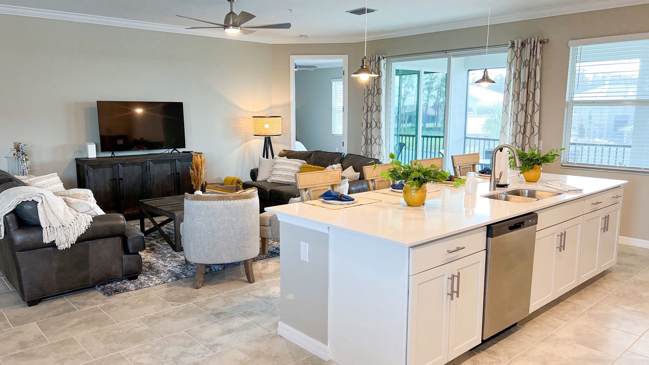 Photo of Livingroom in Ave Maria