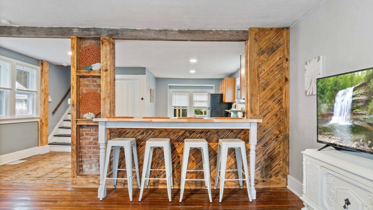 Photo of Others in Sea Breeze