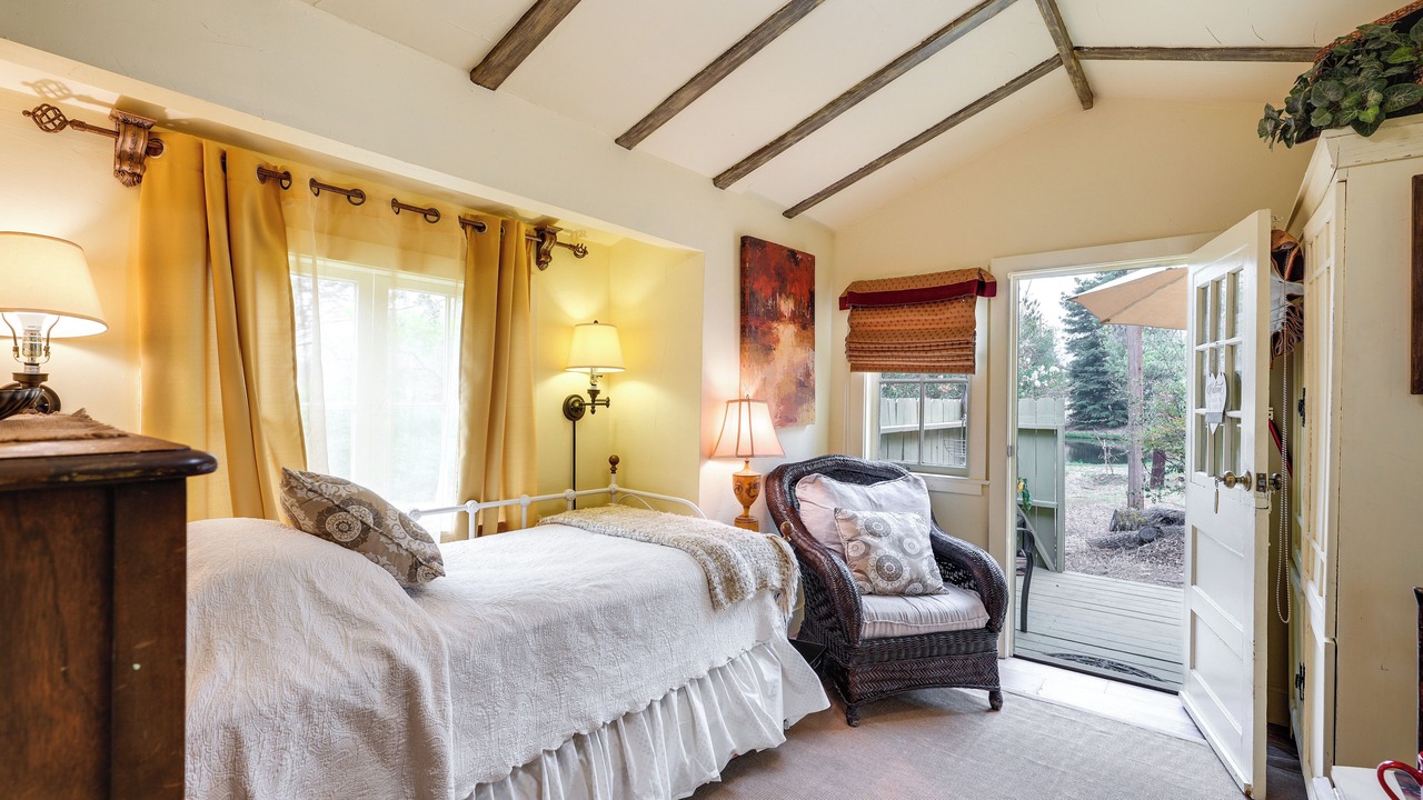 Photo of Bedroom in Cedar Ridge