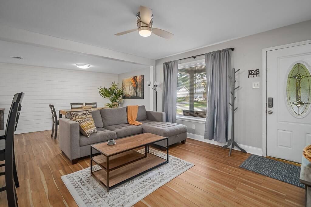Photo of Livingroom in O'Fallon