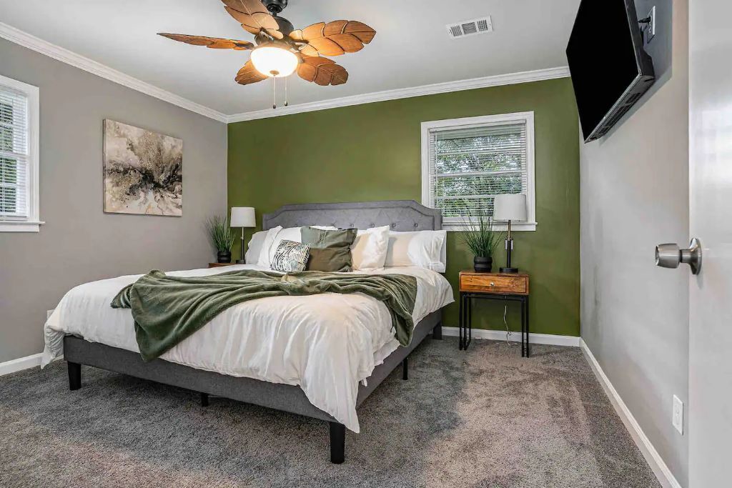 Photo of Bedroom in Forest Park