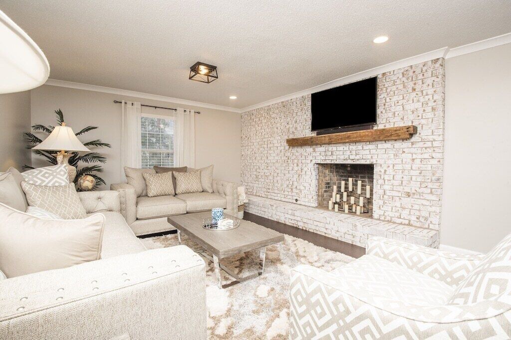 Photo of Livingroom in Ashley Oaks