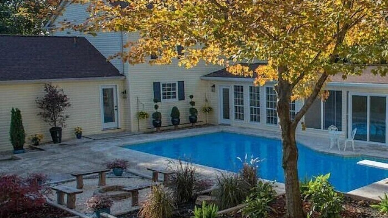 Photo of Livingroom in Ashley Oaks