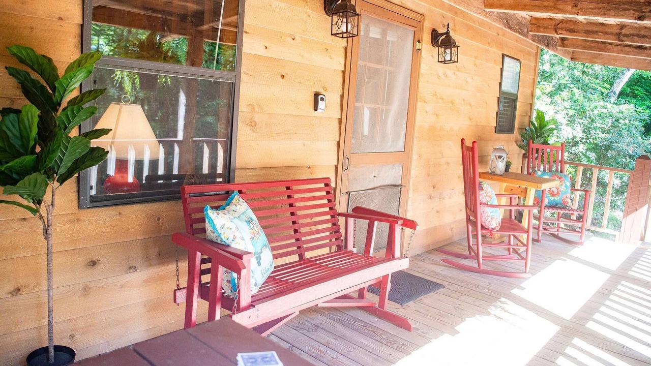 Photo of Others in Clarkesville