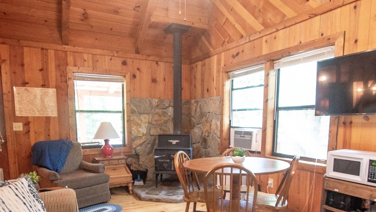 Photo of Livingroom in Clarkesville